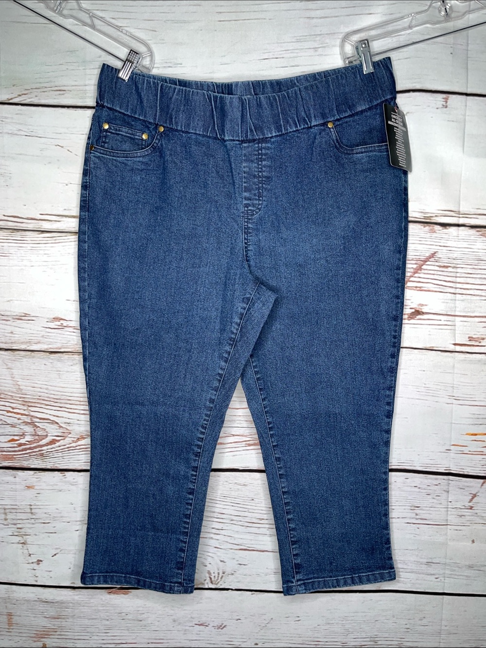 Jessica London NWT Size 20W Blue Denim Pull On Jean Capris